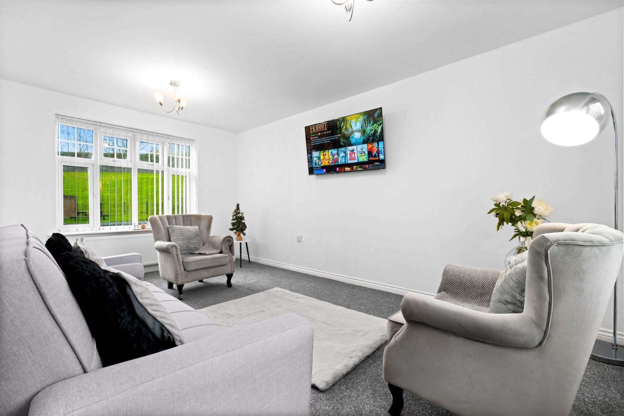 Harmony House 3 Bedroom New Build For Families, Contractors, Black Country Museum Sleeps 6 팁턴 외부 사진