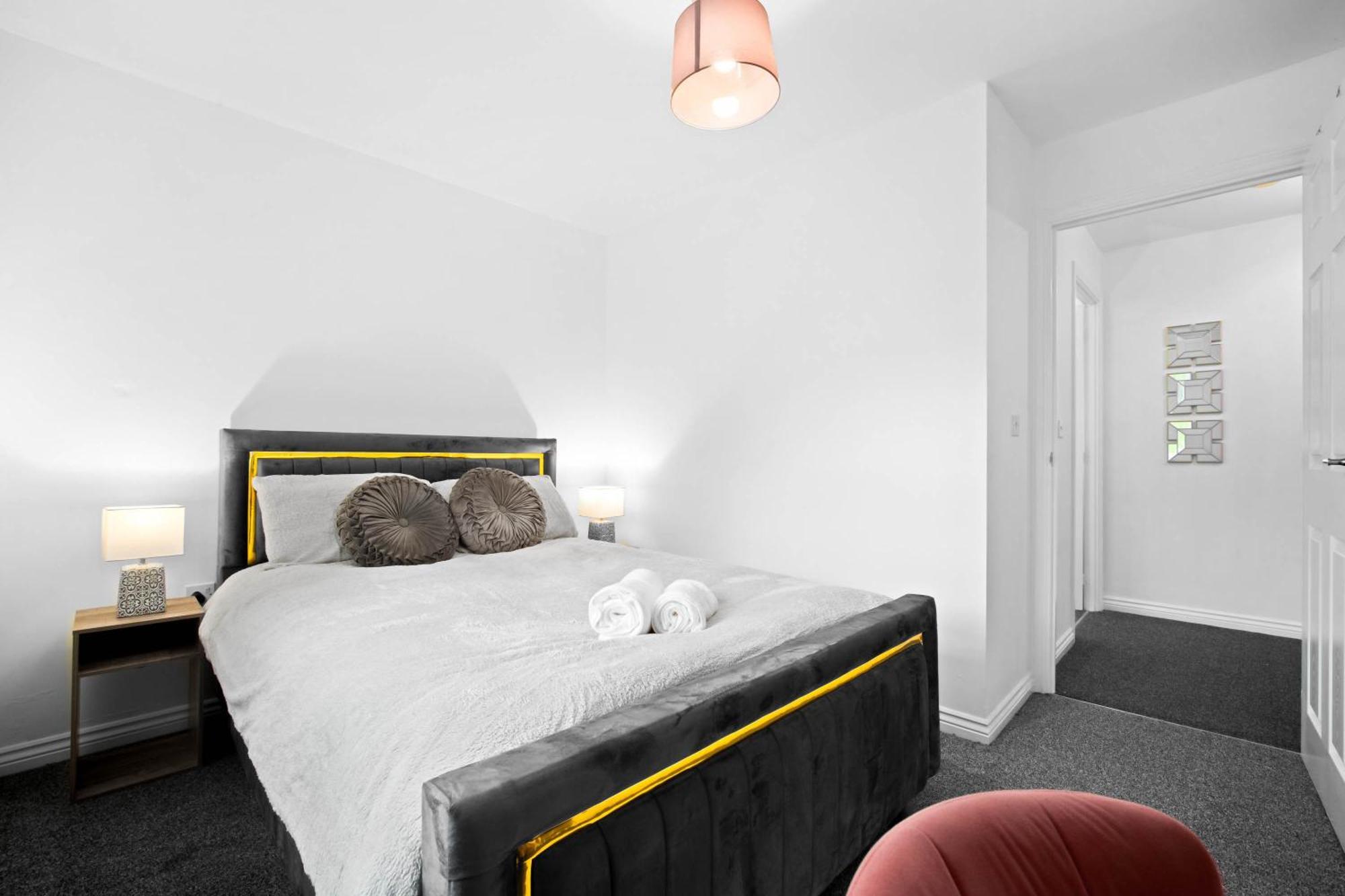 Harmony House 3 Bedroom New Build For Families, Contractors, Black Country Museum Sleeps 6 팁턴 외부 사진