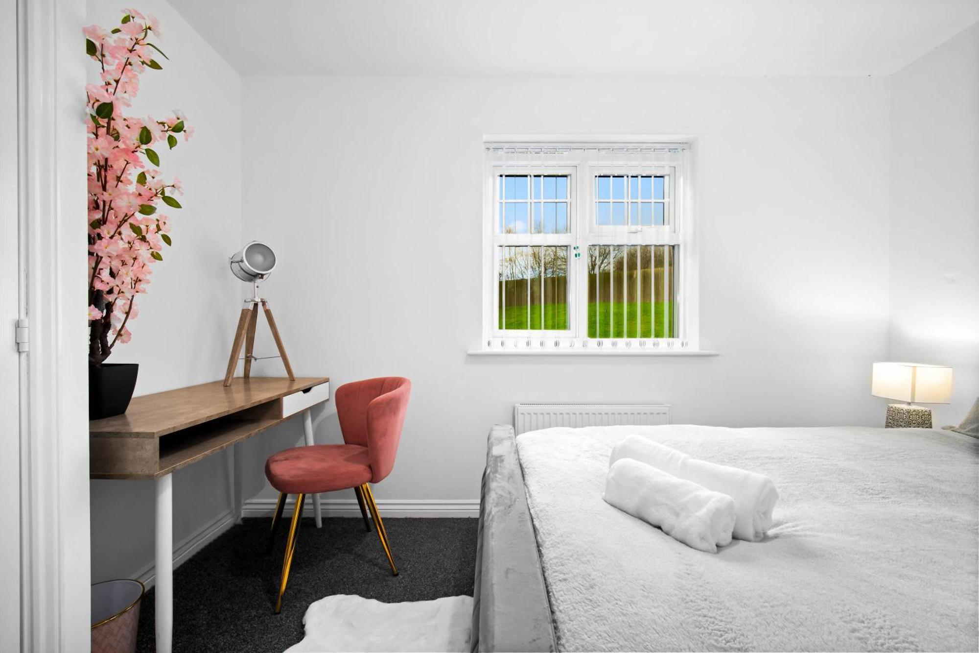 Harmony House 3 Bedroom New Build For Families, Contractors, Black Country Museum Sleeps 6 팁턴 외부 사진