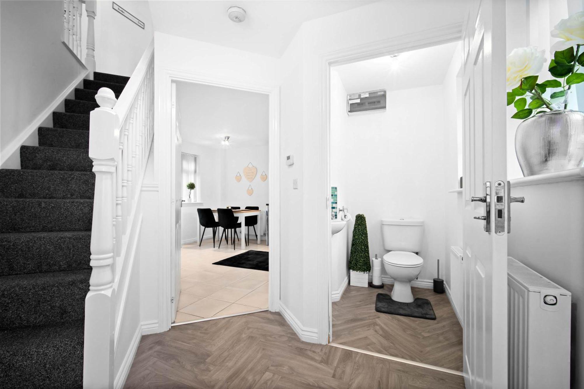Harmony House 3 Bedroom New Build For Families, Contractors, Black Country Museum Sleeps 6 팁턴 외부 사진