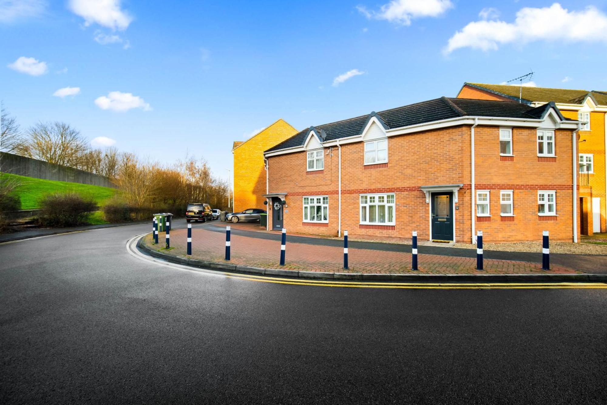 Harmony House 3 Bedroom New Build For Families, Contractors, Black Country Museum Sleeps 6 팁턴 외부 사진